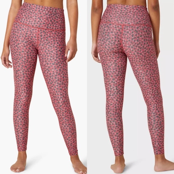 Beyond Yoga Pants - NWT Beyond Yoga Galentine’s High Waisted Heart Print Leggings